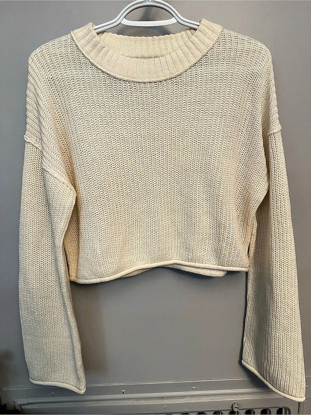 Wild Fable Cream Knit Cropped Sweater Like New